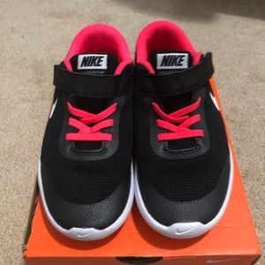 Flex experience RN 7 (PSV)  Black,White,Racer Pink